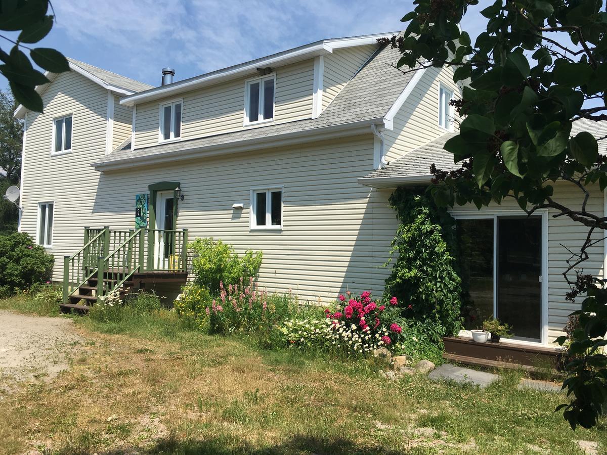 그랑드 버거론즈 La Chouette Viree B&B 외부 사진